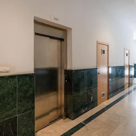 Charming Malaga Stay: Walk To Top Sights * Malaga