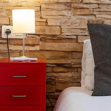 Charming Malaga Stay: Walk To Top Sights Malaga