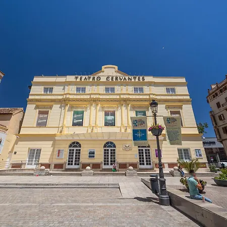 Charming Stay: Walk To Sights