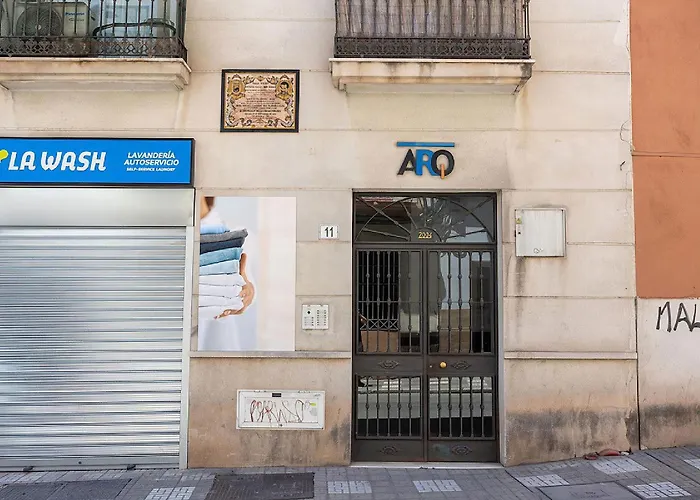 Charming Stay: Walk To Sights 马拉加