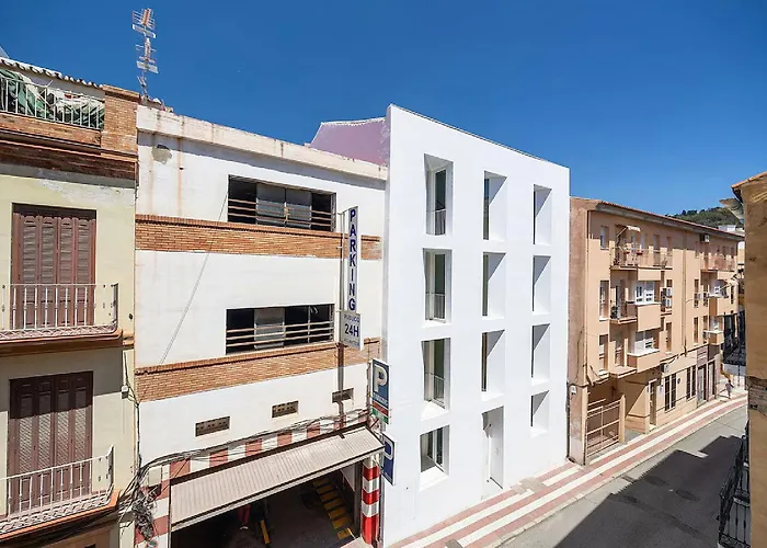 Charming Stay: Walk To Sights 马拉加