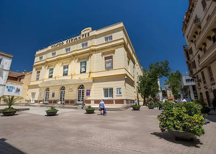 Charming Stay: Walk To Sights 马拉加