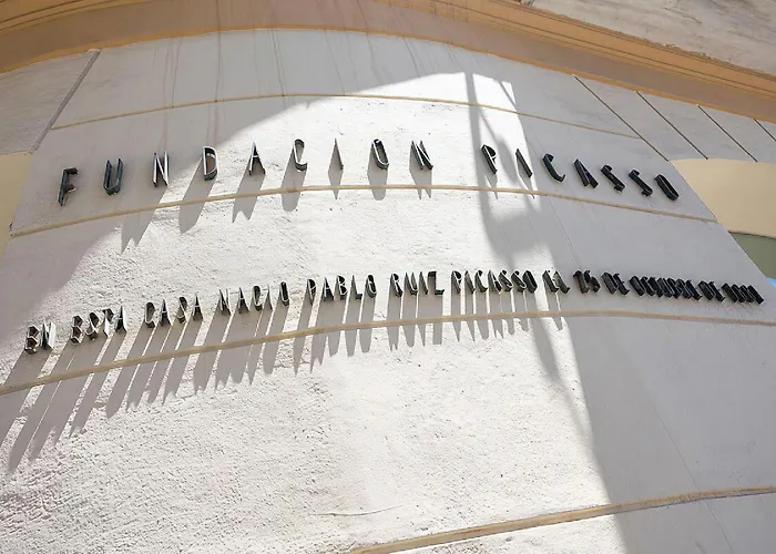 Charming Stay: Walk To Sights 马拉加